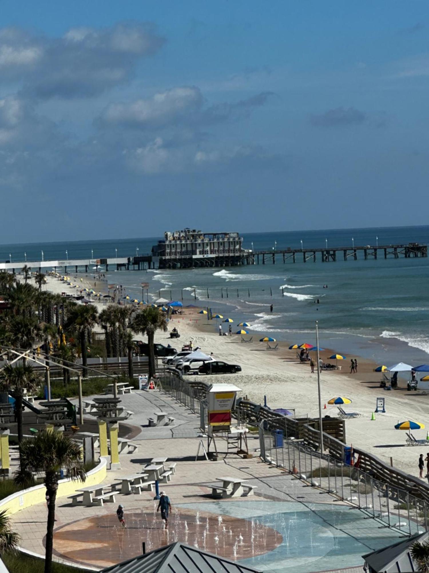 Oceanfront Oasis Aparthotel Daytona Beach Exterior foto